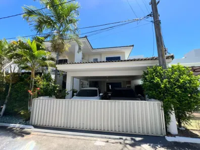 Casa de Condomínio com 3 Quartos à venda, 325m² no Buraquinho, Lauro de Freitas