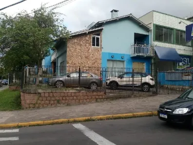Casa com 2 Quartos para alugar, 150m² no Centro, Canoas