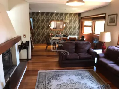 Casa com 4 Quartos à venda, 220m² no Ipê Amarelo, Gramado