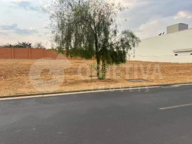Lote/Terreno à venda, 496m² no Granja Marileusa, Uberlândia