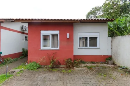 Casa com 2 Quartos à venda, 112m² no Olaria, Canoas