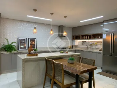 Casa de Condomínio com 4 Quartos à venda, 200m² no Granja Marileusa, Uberlândia