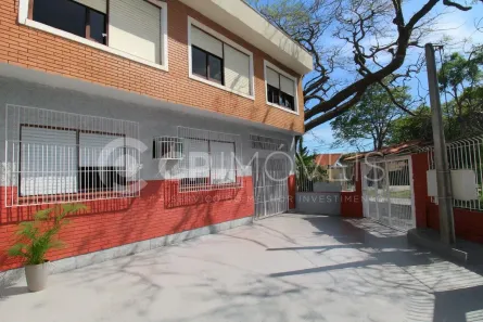 Imóvel Comercial com 6 Quartos à venda, 343m² no Passo da Areia, Porto Alegre