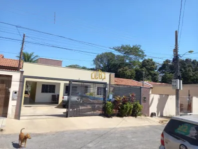 Casa com 2 Quartos à venda, 149m² no Jardim Universitário, Cuiabá