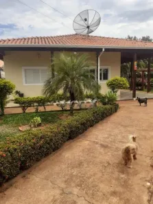 Fazenda/Sítio com 3 Quartos à venda, 220m² no Vale do Igapó, Bauru