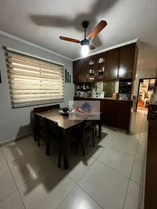 Sobrado com 4 Quartos à venda, 185m² no Piraporinha, Diadema
