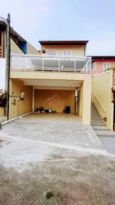 Casa de Condomínio com 4 Quartos à venda, 186m² no Badu, Niterói