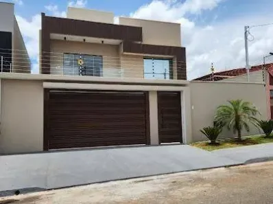 Sobrado com 4 Quartos à venda, 230m² no Jardim Planalto, Goiânia