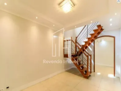 Casa com 3 Quartos à venda, 240m² no Jardim Aeroporto, São Paulo