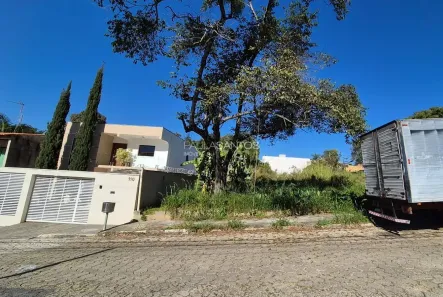 Lote/Terreno à venda, 300m² no Parque Santa Márcia, Votorantim
