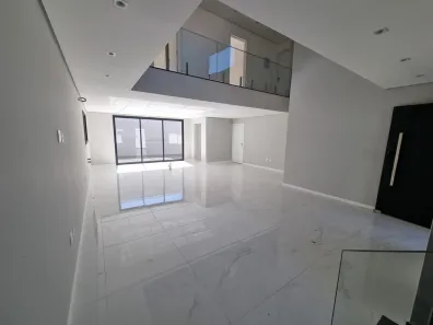 Sobrado com 3 Quartos à venda, 221m² no Vila Nova Socorro, Mogi das Cruzes