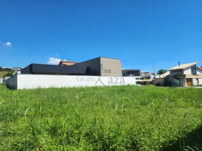 à venda, 600m² no Condomínio Residencial Colinas do Paratehy, São José dos Campos