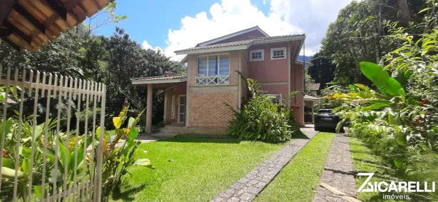 Casa com 3 Quartos à venda, 650m² no Penedo, Itatiaia