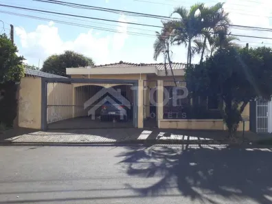 Casa com 3 Quartos à venda, 335m² no Jardim São João Batista, São Carlos