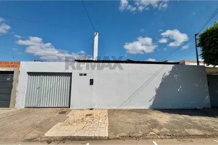 Casa com 3 Quartos à venda, 135m² no São Pedro, Barreiras