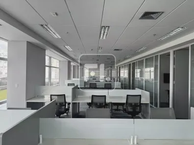 Sala Comercial para alugar, 2500m² no Vila Olímpia, São Paulo
