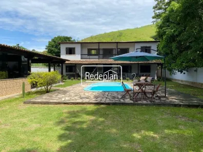 Casa com 7 Quartos para alugar, 340m² no , Pinheiral