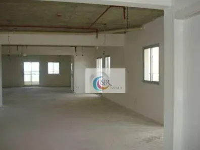 Sala Comercial para alugar, 118m² no Real Parque, São Paulo
