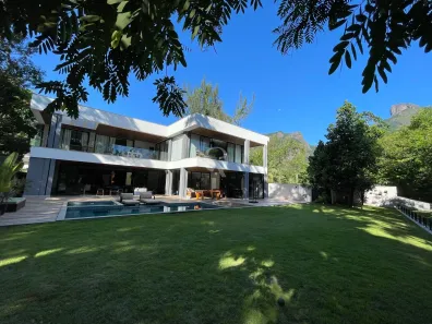 Casa com 5 Quartos à venda, 800m² no Itanhangá, Rio de Janeiro
