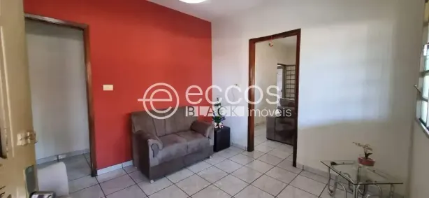 Casa com 3 Quartos à venda, 206m² no Brasil, Uberlândia