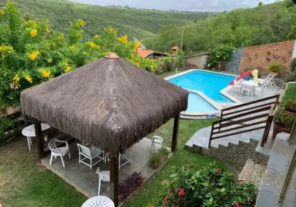 Casa de Condomínio com 4 Quartos à venda, 276m² no Alpes Suiços, Gravatá