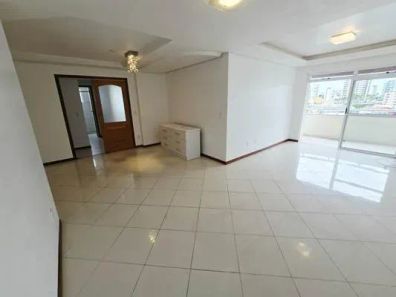 Apartamento com 4 Quartos à venda, 132m² no Canto, Florianópolis