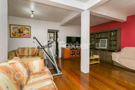 Casa com 3 Quartos à venda, 300m² no Cavalhada, Porto Alegre