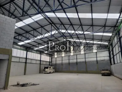 Galpão/Depósito/Armazém para alugar, 600m² no Parque João Ramalho, Santo André