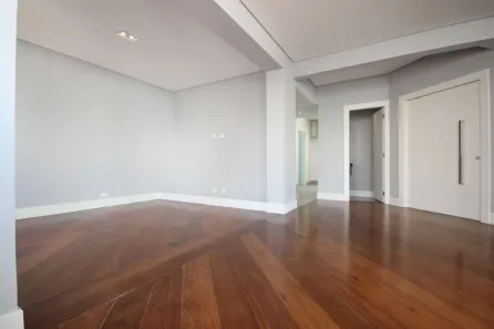 Apartamento com 3 Quartos à venda, 245m² no Vila Uberabinha, São Paulo