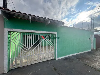 Casa com 3 Quartos para alugar, 100m² no Bancários, Londrina