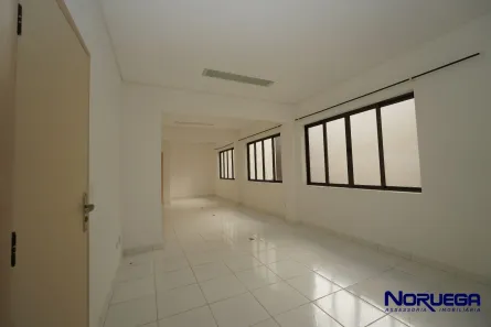 Sala Comercial para alugar, 77m² no Centro, Curitiba
