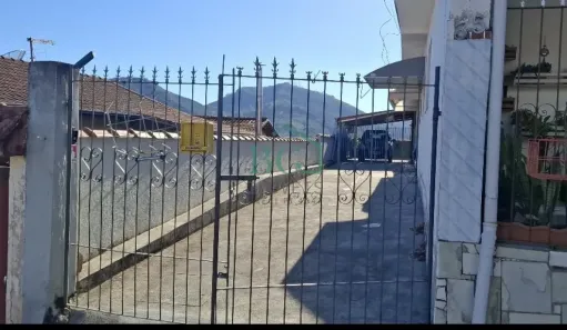 Casa com 2 Quartos à venda, 138m² no Jardim Country Club, Poços de Caldas