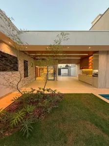 Casa com 4 Quartos à venda, 218m² no Parque Amazônia, Goiânia