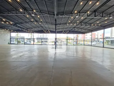 Ponto Comercial para alugar, 1700m² no Brasil, Uberlândia