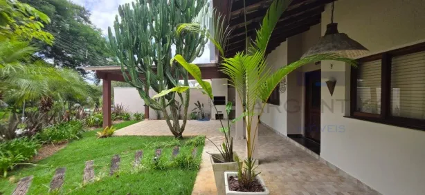 Casa de Condomínio com 3 Quartos para alugar, 250m² no Vila Oliveira, Mogi das Cruzes