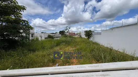 Lote/Terreno à venda, 413m² no Bosque da Figueira, Governador Valadares