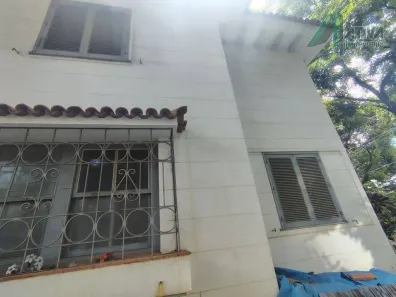 Casa com 7 Quartos para alugar, 241m² no Lourdes, Belo Horizonte