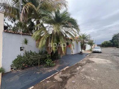 Casa de Condomínio com 3 Quartos à venda, 241m² no , Goiânia
