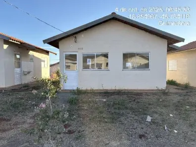Casa com 2 Quartos à venda, 180m² no , Guimarânia