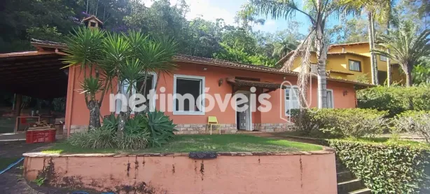 Casa de Condomínio com 3 Quartos para alugar, 250m² no Estância Serrana, Nova Lima