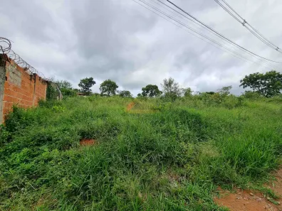 Lote/Terreno à venda, 377m² no Jardim Candidés, Divinópolis