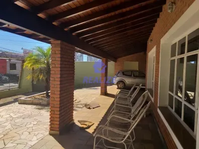 Sobrado com 4 Quartos à venda, 420m² no Centro, Botucatu
