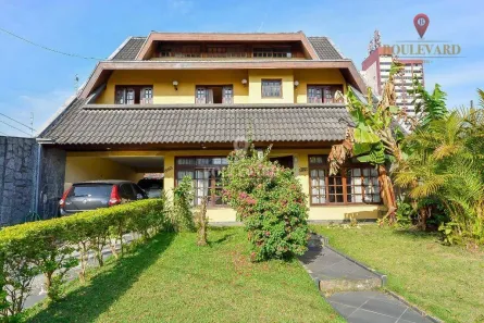 Casa com 3 Quartos à venda, 332m² no Capão Raso, Curitiba