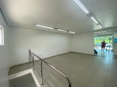 Ponto Comercial para alugar, 150m² no Chapada, Manaus