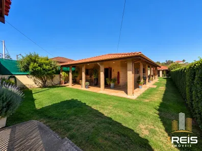 Fazenda/Sítio com 3 Quartos à venda, 500m² no Santa Rosa, Socorro