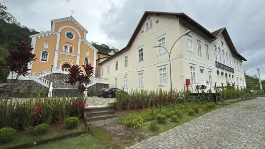 Apartamento com 1 Quarto para alugar, 32m² no Centro, Petrópolis
