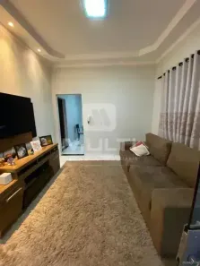 Casa com 3 Quartos à venda, 190m² no Laranjeiras, Uberlândia