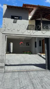 Sobrado com 5 Quartos para alugar, 260m² no Tubalina, Uberlândia