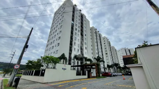 Apartamento com 2 Quartos para alugar, 55m² no Bucarein, Joinville