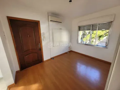 Apartamento com 2 Quartos para alugar, 44m² no Jardim Itu, Porto Alegre